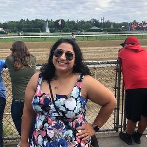 Meet your Posher, Aliza